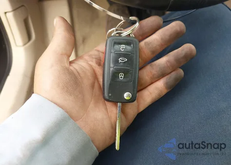 2013 Volkswagen Passat 2.5L Se from USA, damaged, VIN 1VWBH7A38DC125042